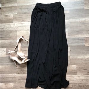 Forever 21 black maxi skirt
